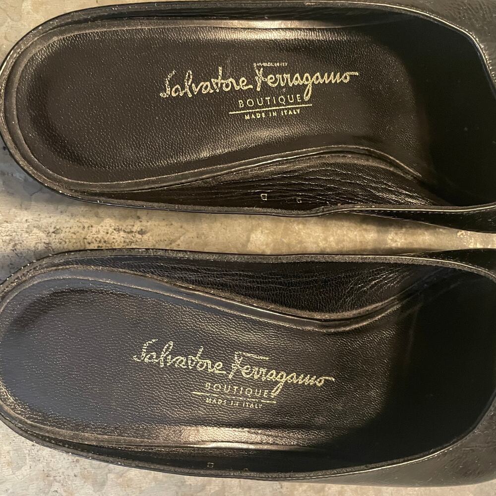 Salvatore Ferragamo Patent Leather Slides Black 9 B Lightweight Platform Sandals - Picture 12 of 13